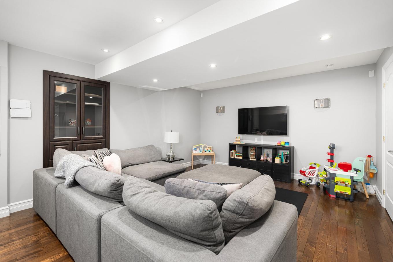 Salle familiale - 4848 Rue De La Carriole, Montréal (Pierrefonds-Roxboro), QC - Indoor