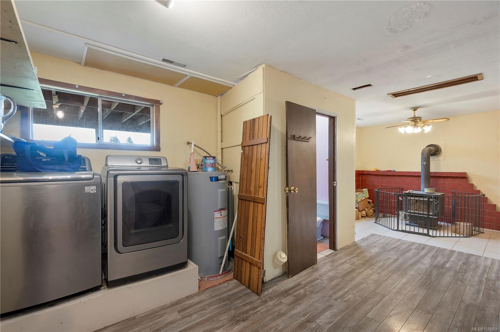 431 Macmillan Dr, Sayward, BC