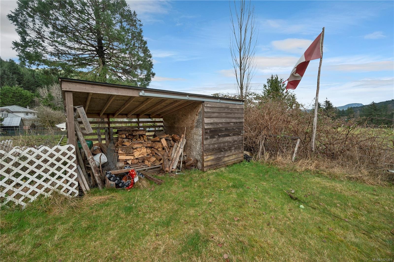 431 Macmillan Dr, Sayward, BC
