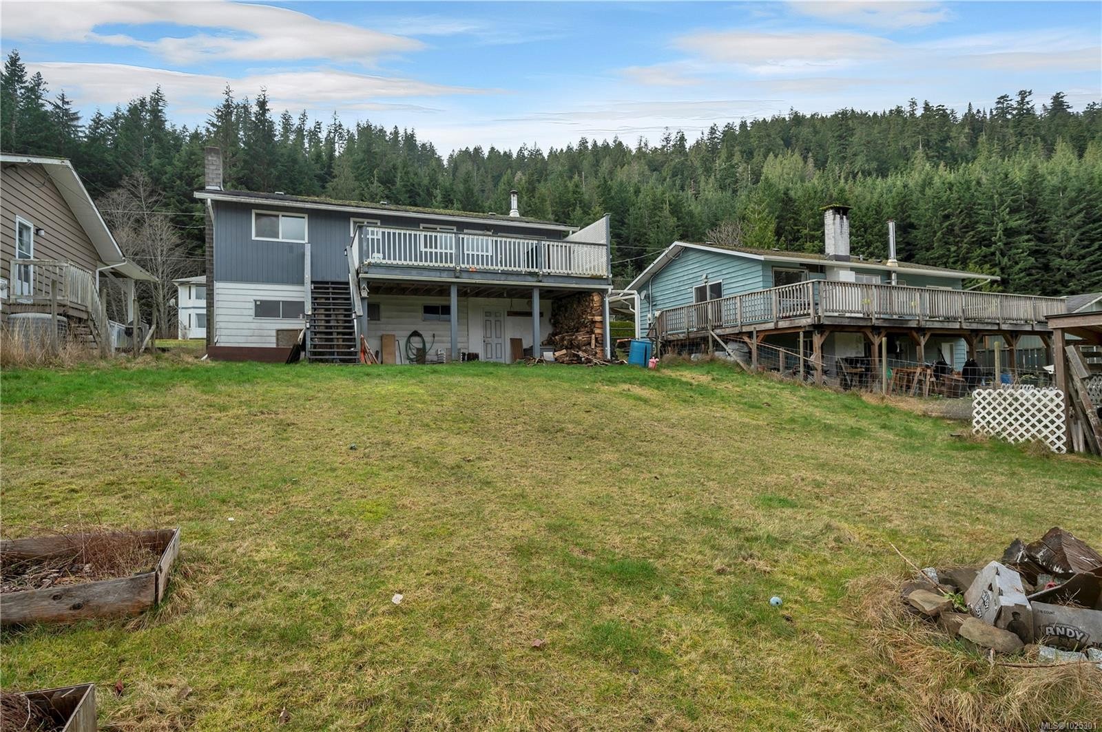 431 Macmillan Dr, Sayward, BC