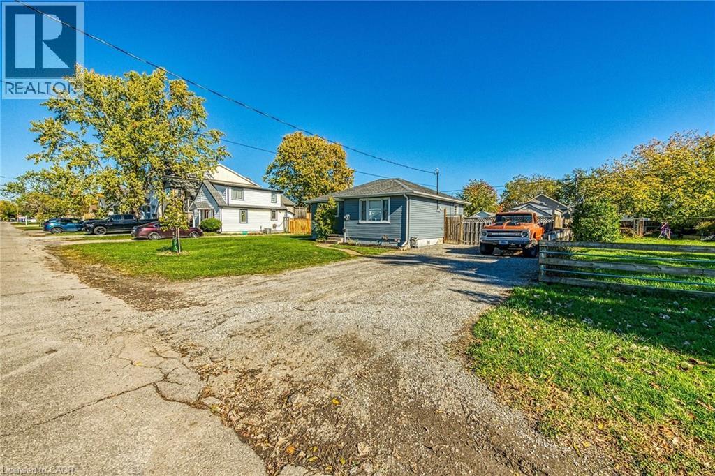 62 Knoll Street, Port Colborne, ON - Outdoor