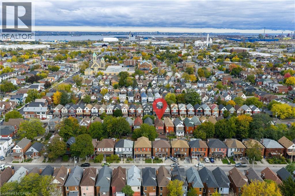 Aerial overview of property's location featuring nearby suburban area - 24 Somerset Avenue, Hamilton, ON - Outdoor With View