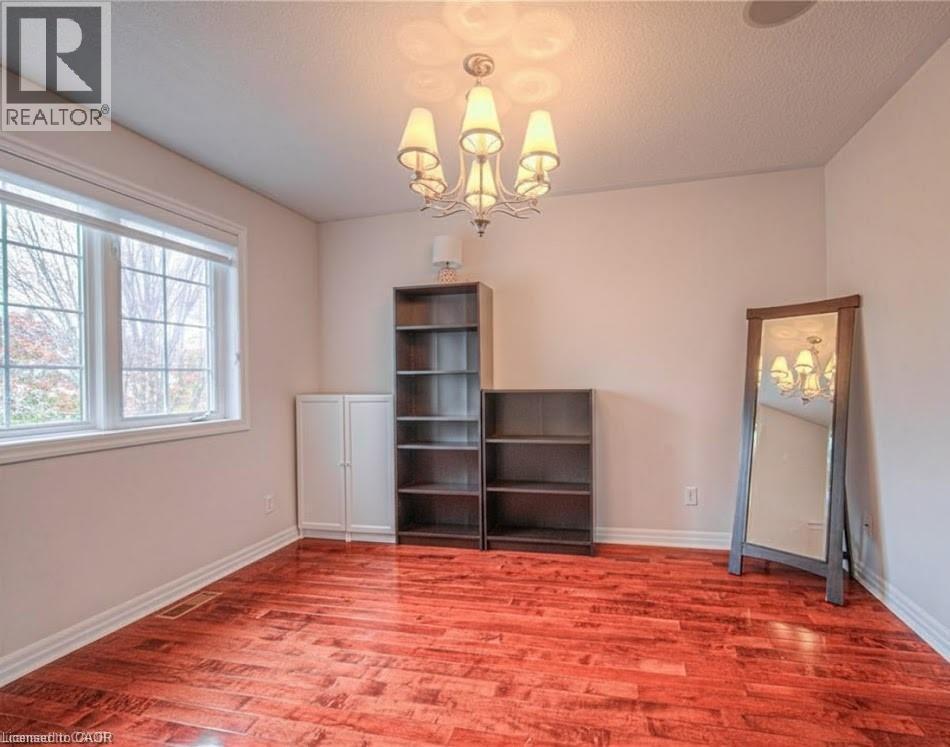 47 Dellgrove Circle, Cambridge, ON - Indoor Photo Showing Other Room