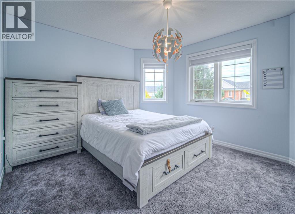 47 Dellgrove Circle, Cambridge, ON - Indoor Photo Showing Bedroom