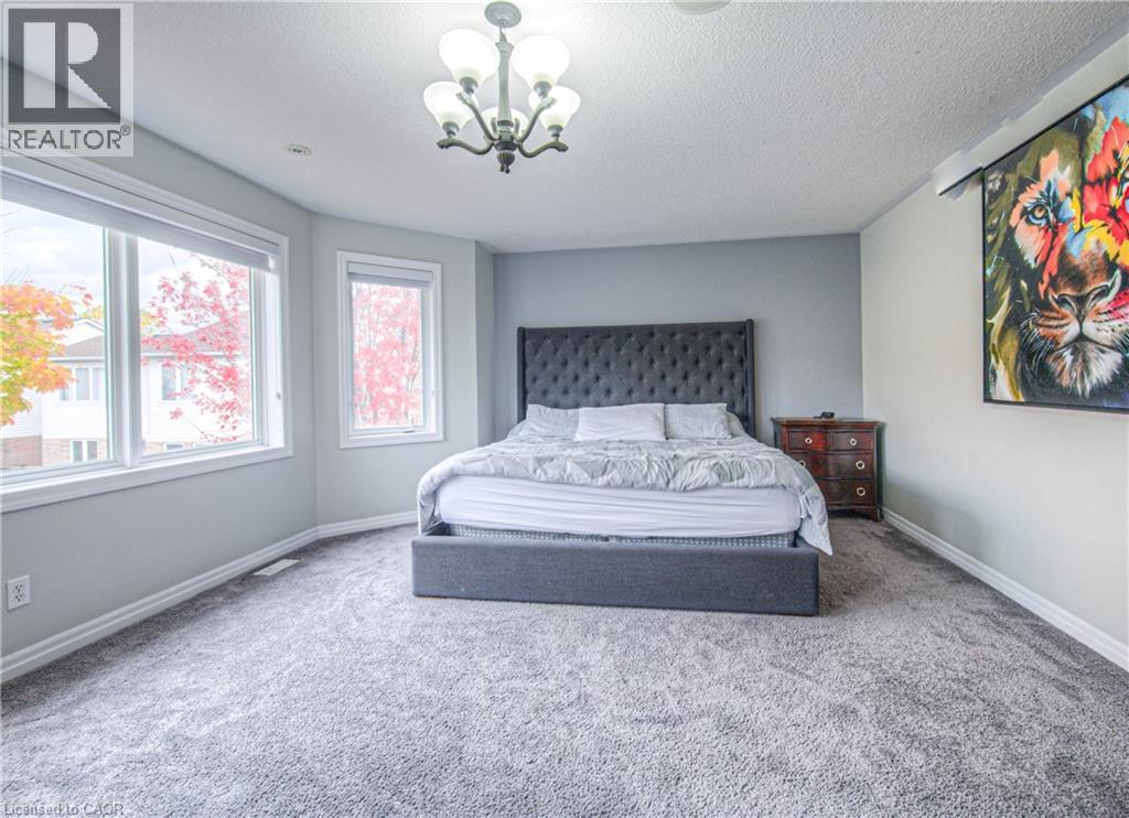 47 Dellgrove Circle, Cambridge, ON - Indoor Photo Showing Bedroom