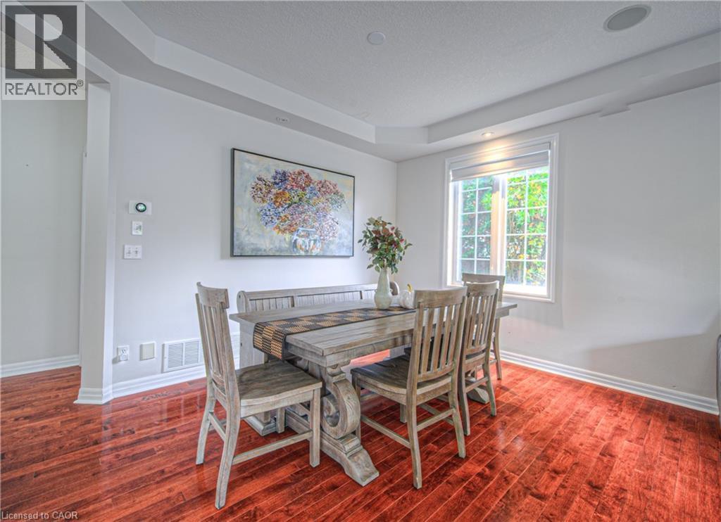 47 Dellgrove Circle, Cambridge, ON - Indoor Photo Showing Dining Room