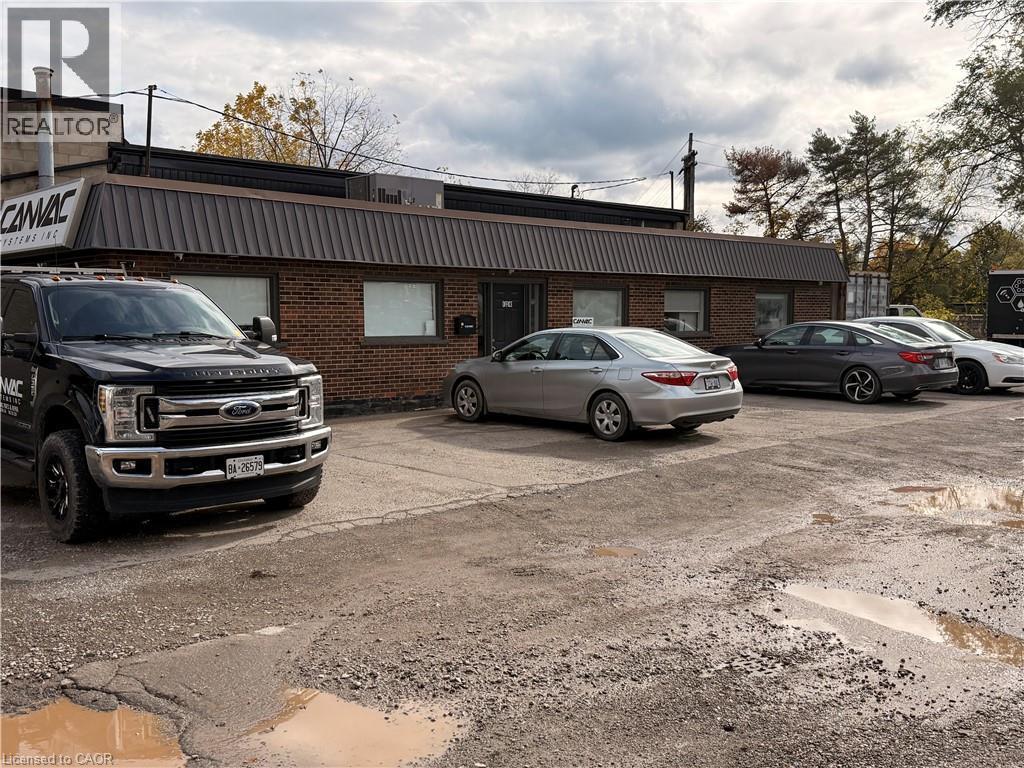 2070 Queensway Drive, Burlington, ON