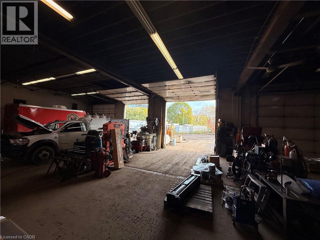 2070 Queensway Drive, Burlington, ON