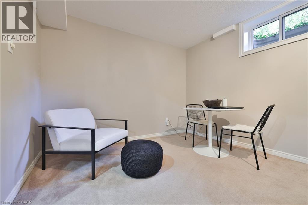 206 Rossmore Boulevard, Burlington, ON - Indoor