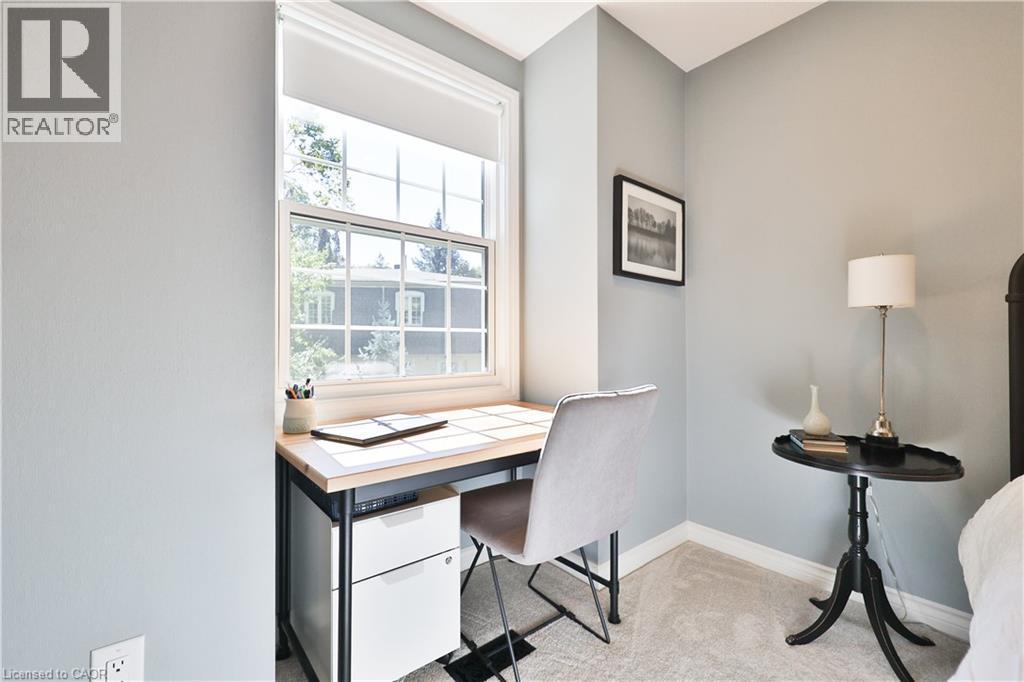 206 Rossmore Boulevard, Burlington, ON - Indoor