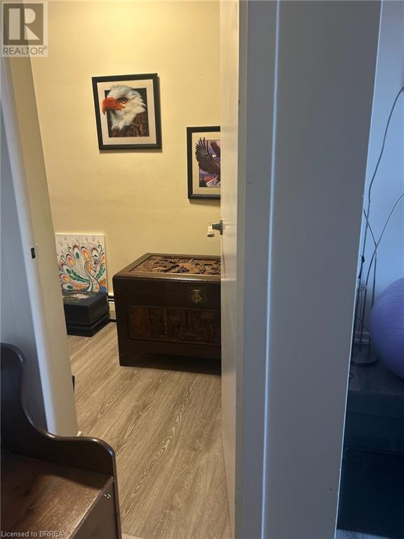 This is the bonus room, can be used as a kids room, baby room or walk in closet. - 485 Thorold Road Unit# 323, Welland, ON - Indoor Photo Showing Other Room