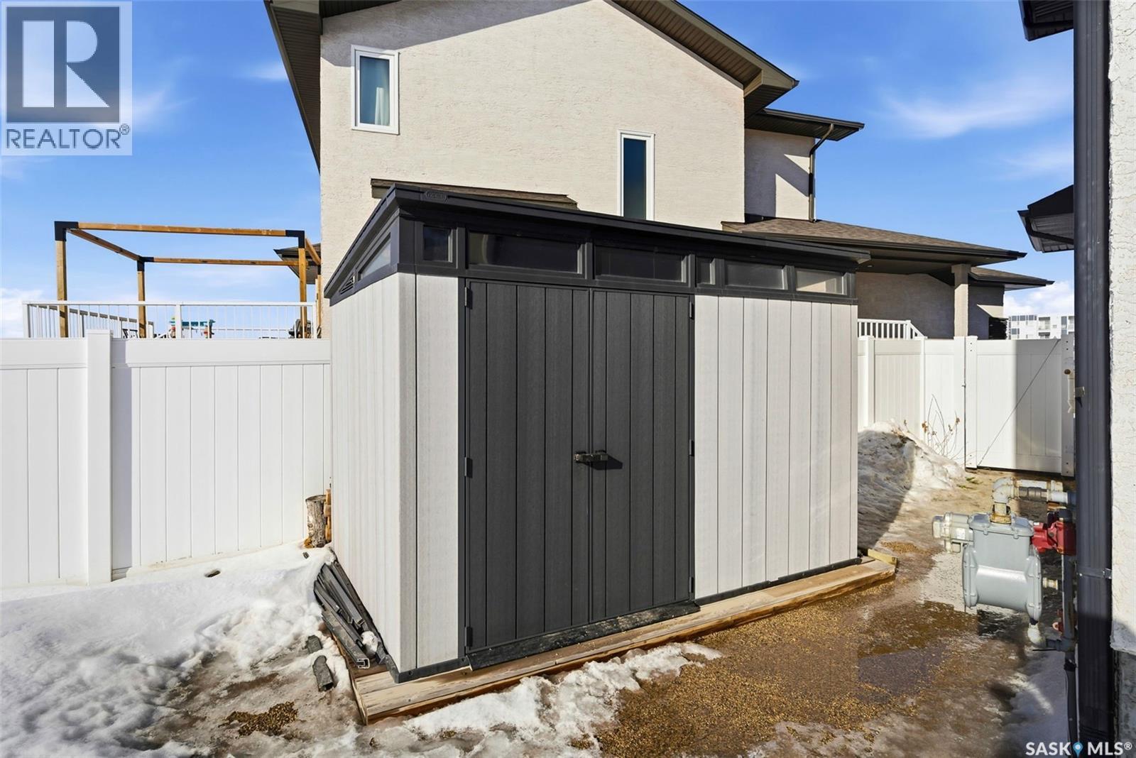 5669 Glide Crescent, Regina, SK - Outdoor With Exterior