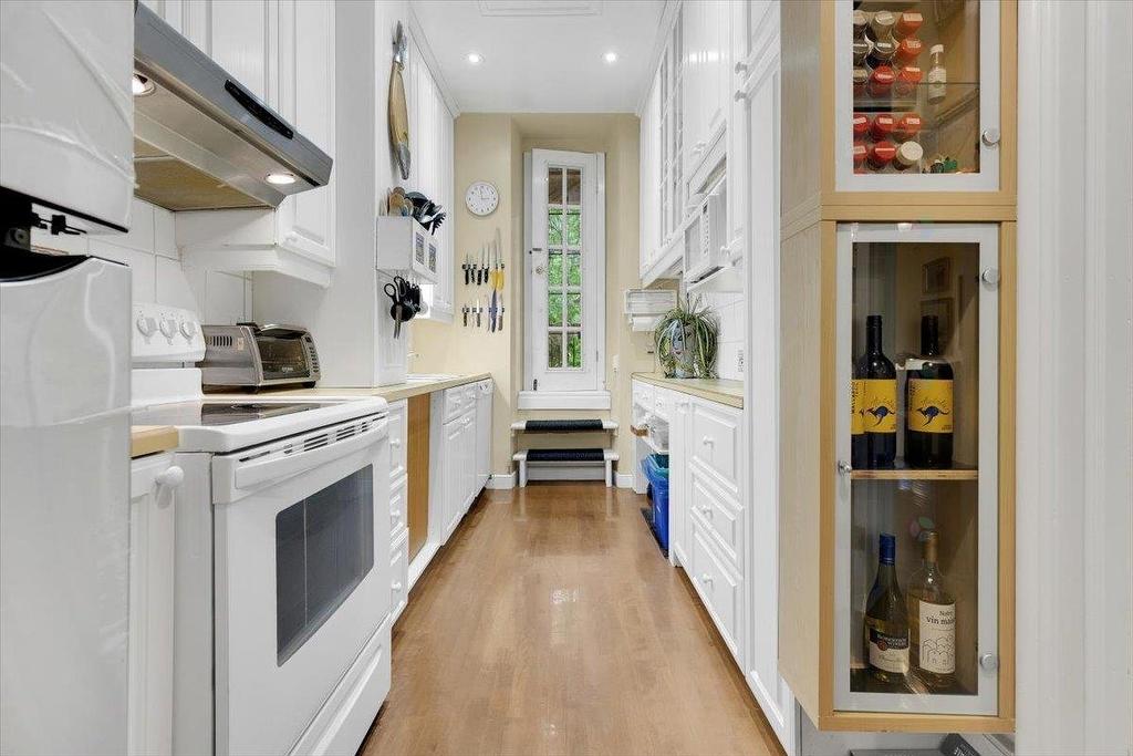 Cuisine - 1819 Rue Baile, Montréal (Ville-Marie), QC - Indoor Photo Showing Kitchen