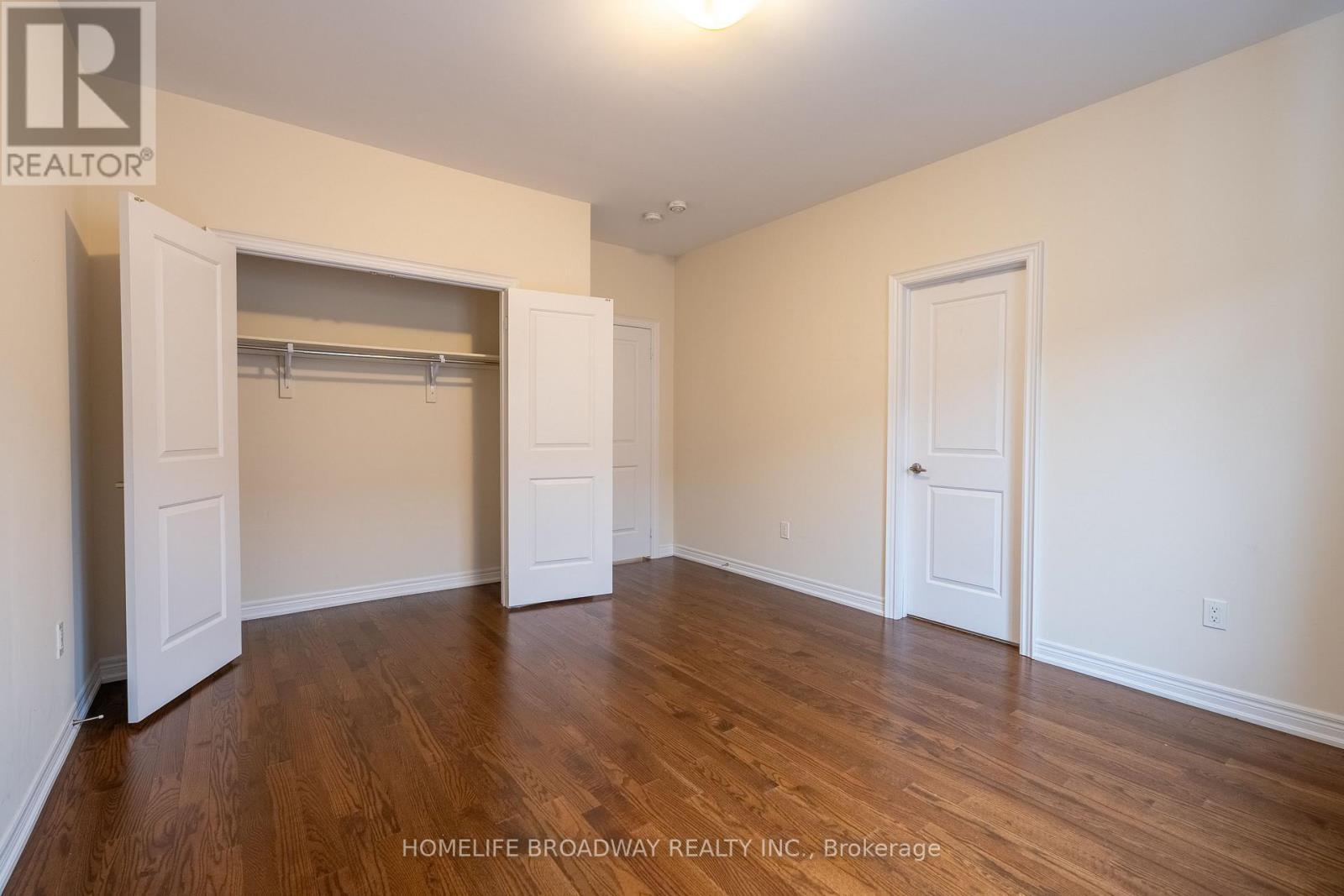 166 Conklin Crescent, Aurora, ON - Indoor Photo Showing Other Room