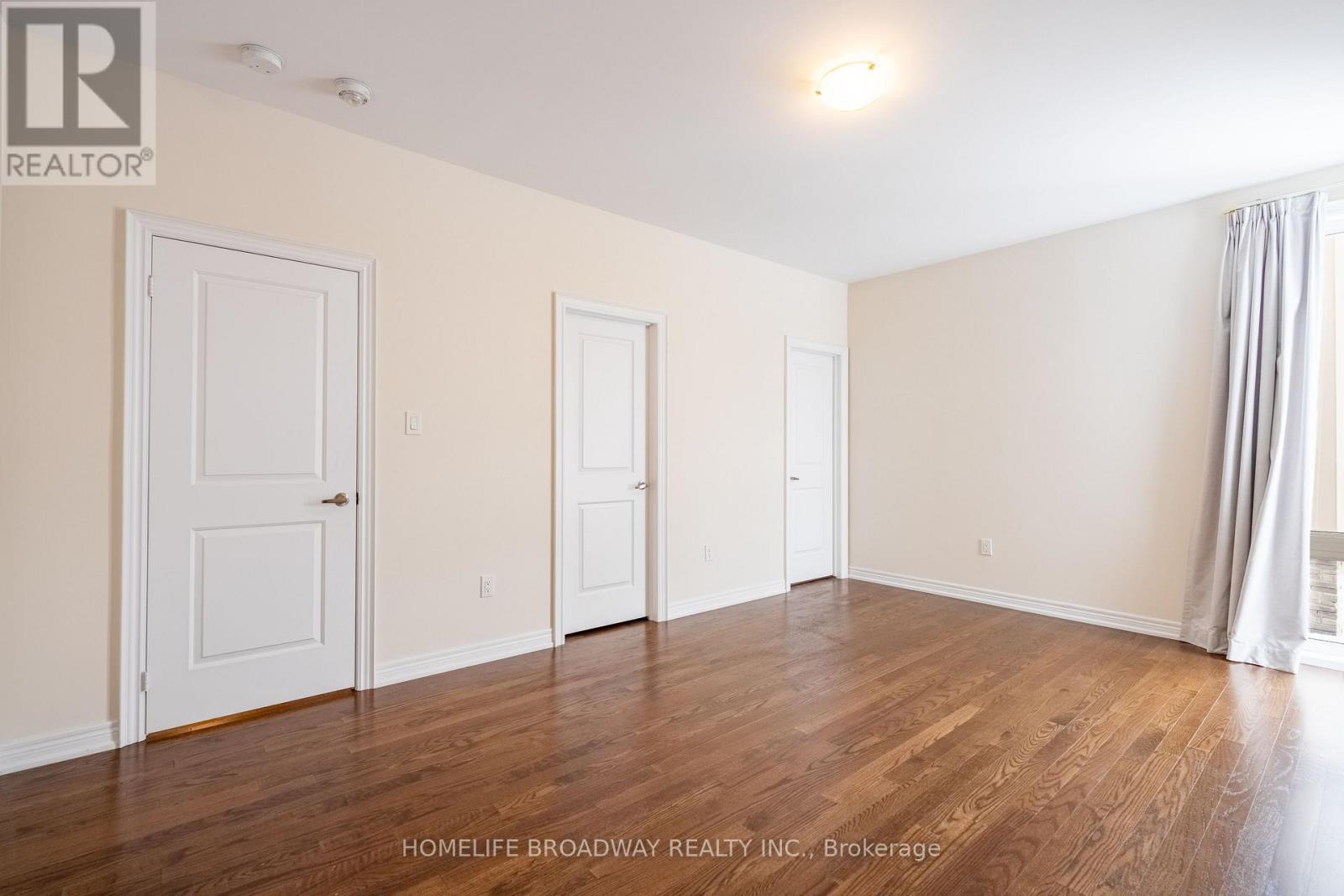 166 Conklin Crescent, Aurora, ON - Indoor Photo Showing Other Room