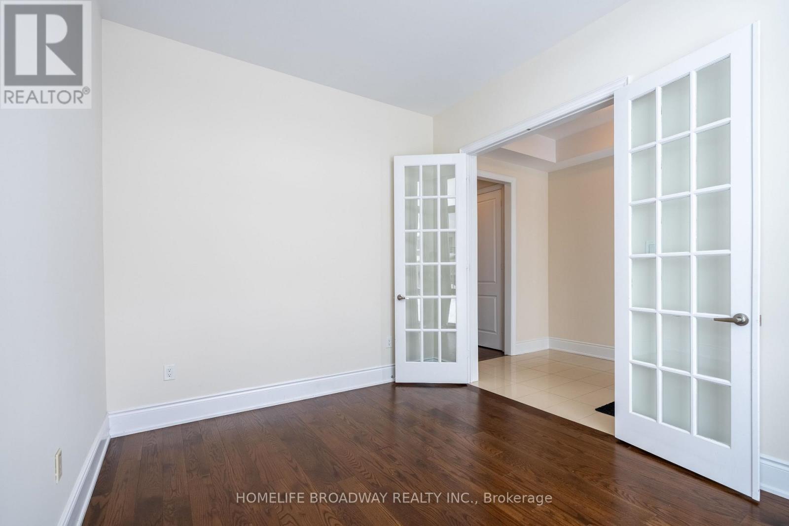 166 Conklin Crescent, Aurora, ON - Indoor Photo Showing Other Room