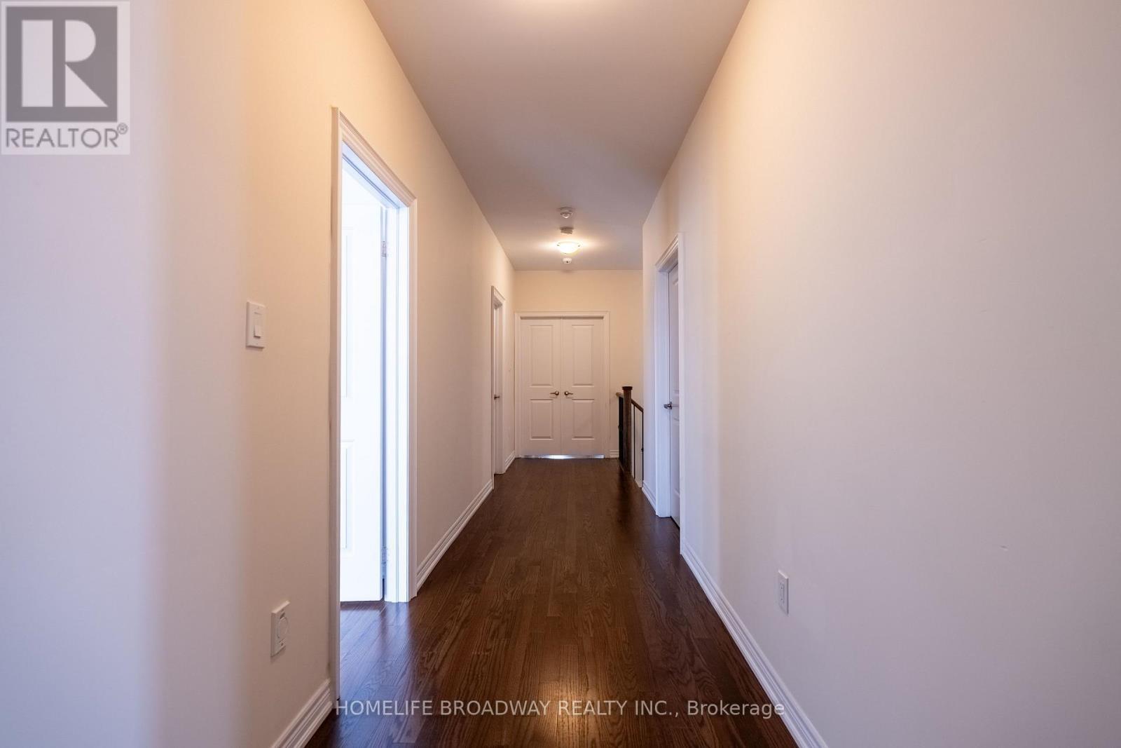 166 Conklin Crescent, Aurora, ON - Indoor Photo Showing Other Room