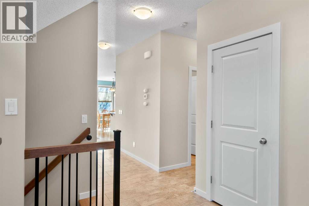 5 Mahogany Square Se, Calgary, AB - Indoor Photo Showing Other Room