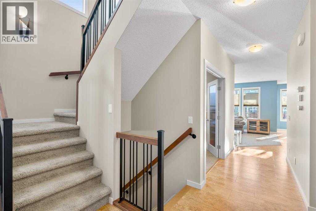 5 Mahogany Square Se, Calgary, AB - Indoor Photo Showing Other Room