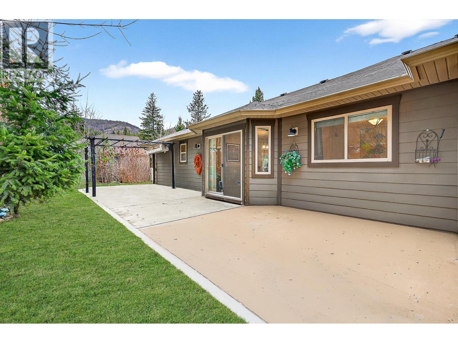 1487 Rosewood Drive, West Kelowna, BC - Outdoor With Exterior