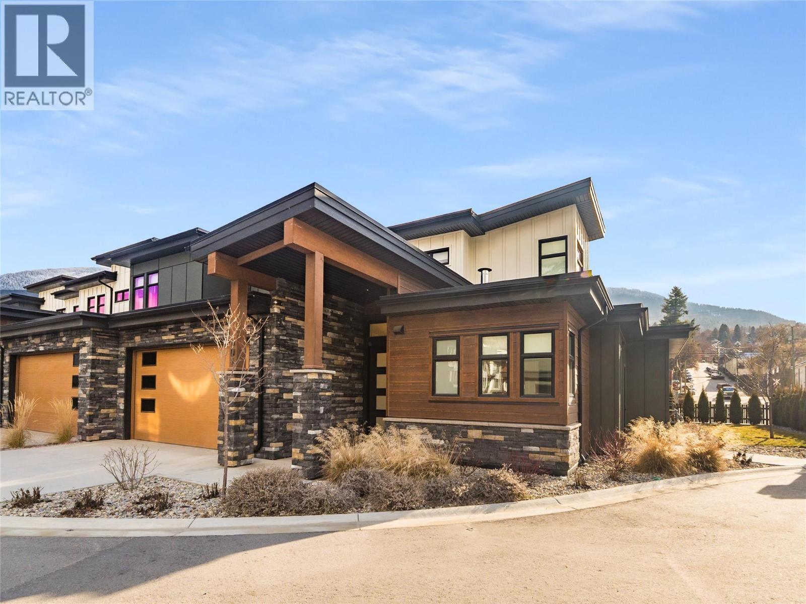 910 Lakeside Drive Unit# 401, Nelson, BC - Outdoor