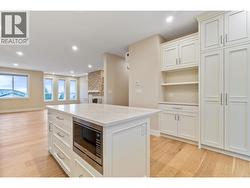 Microwave Built In -