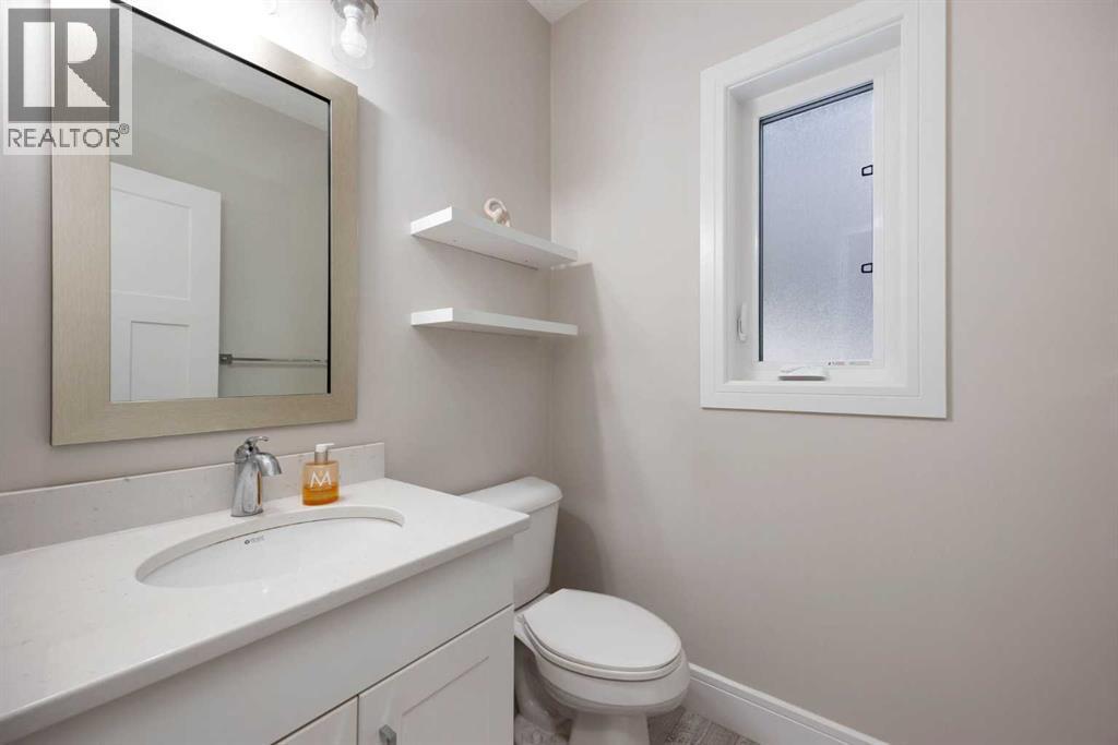 141 Pearson Drive, Fort Mcmurray, AB - Indoor Photo Showing Bathroom