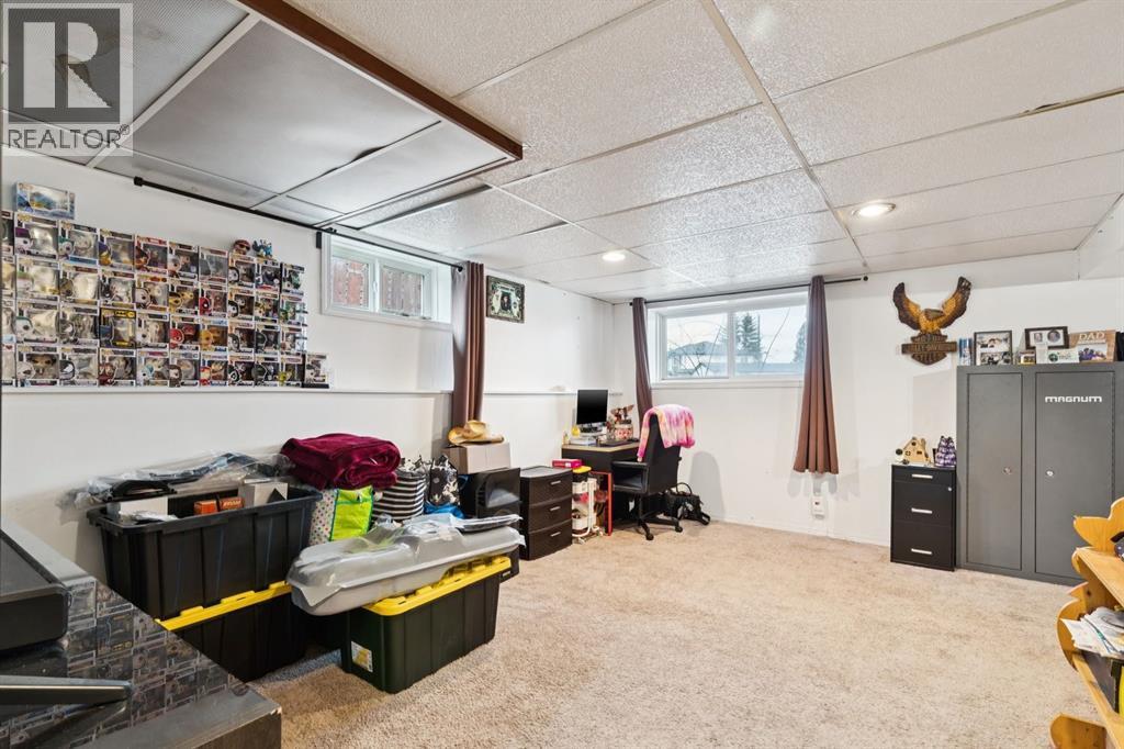 157 Penbrooke Close Se, Calgary, AB - Indoor