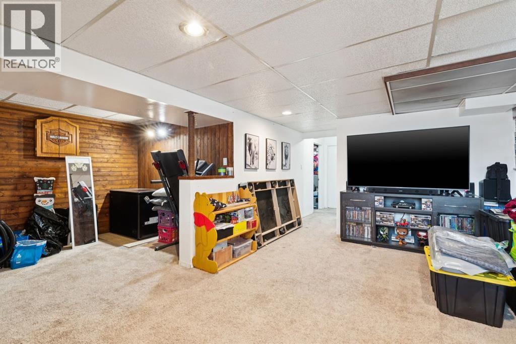 157 Penbrooke Close Se, Calgary, AB - Indoor