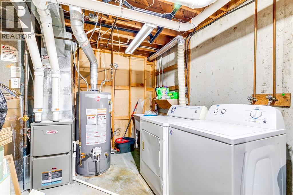 157 Penbrooke Close Se, Calgary, AB - Indoor