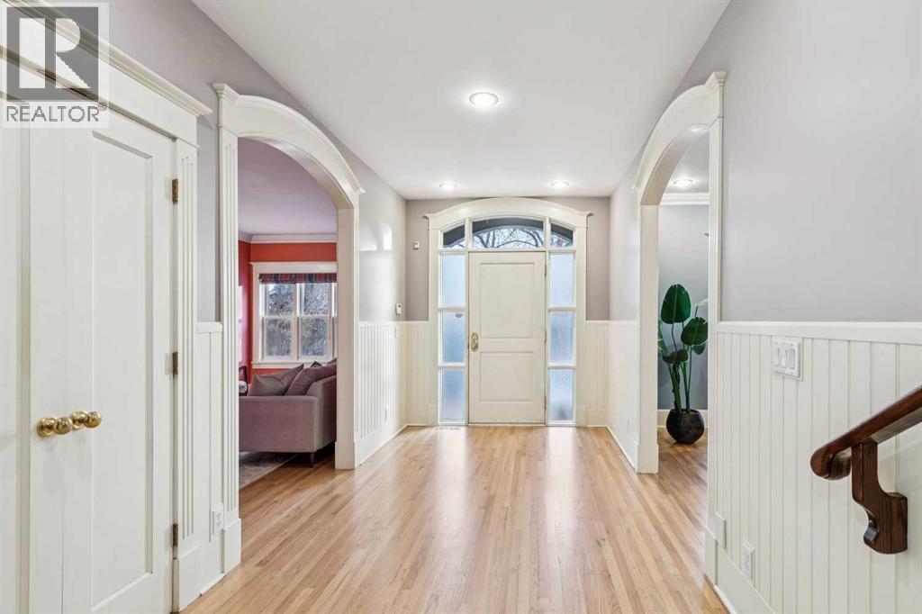 3019 6 Street Sw, Calgary, AB - Indoor Photo Showing Other Room