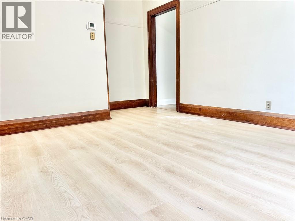 213 Rosewood Road, Hamilton, ON - Indoor Photo Showing Other Room