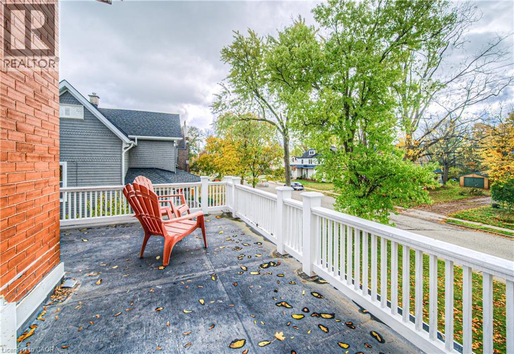 543 Queenston Road, Cambridge, ON - Outdoor With Deck Patio Veranda