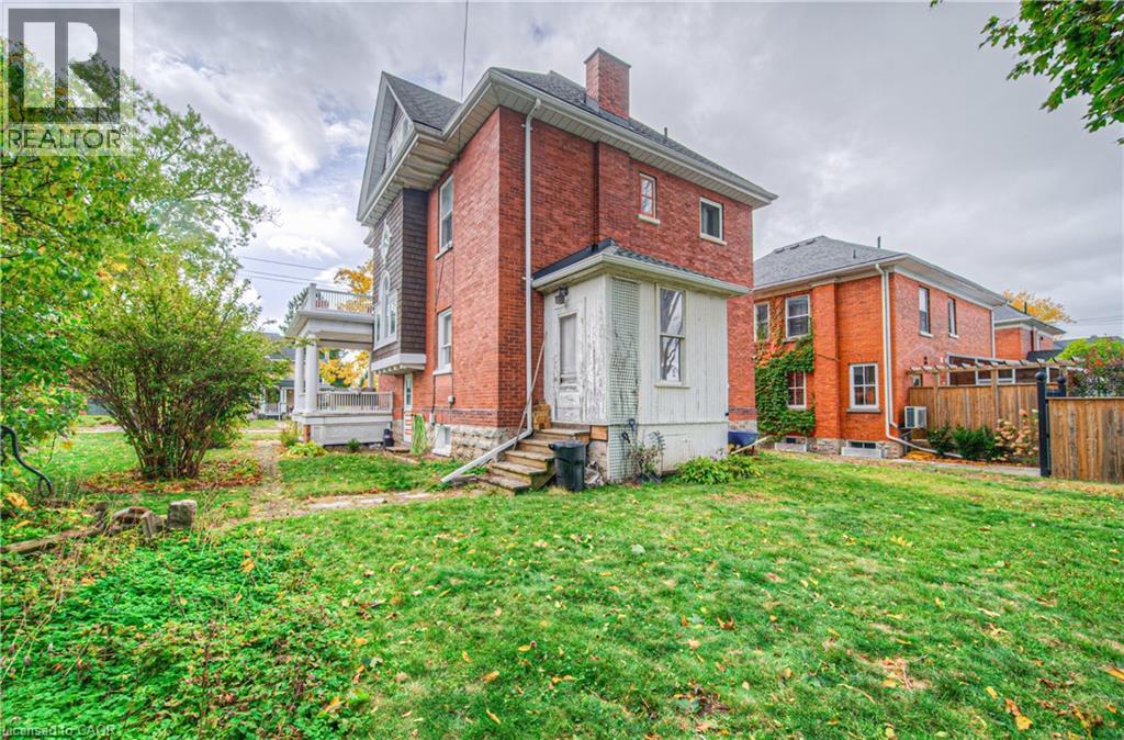 543 Queenston Road, Cambridge, ON - Outdoor