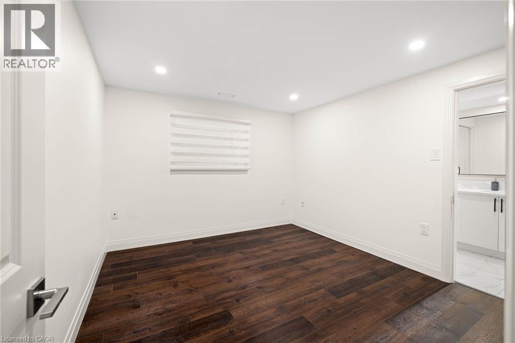 695 Robert Ferrie Drive Unit# Lower, Kitchener, ON - Indoor Photo Showing Other Room