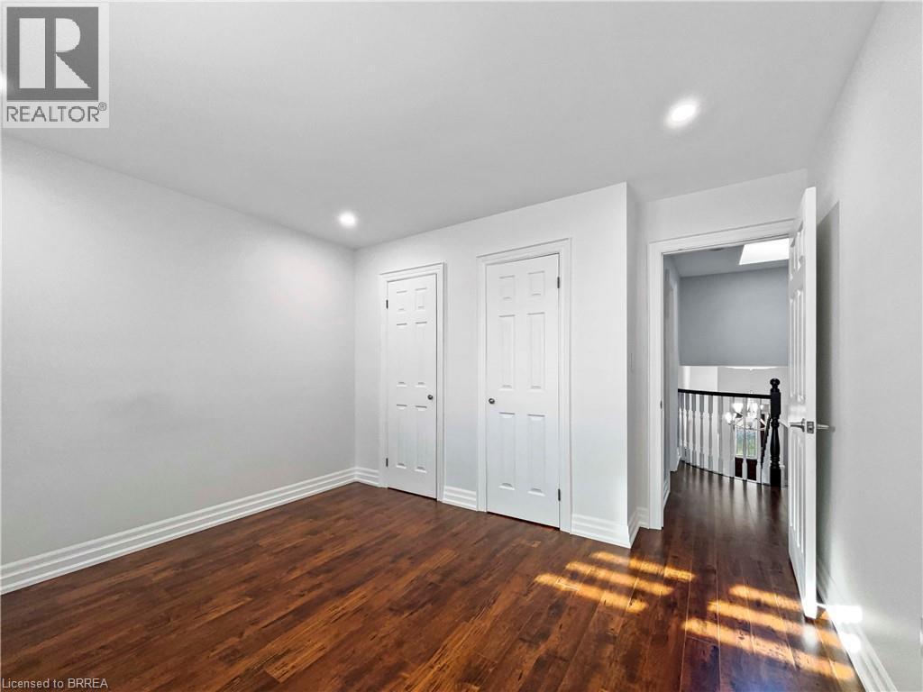 701 Upper Paradise Road, Hamilton, ON - Indoor Photo Showing Other Room