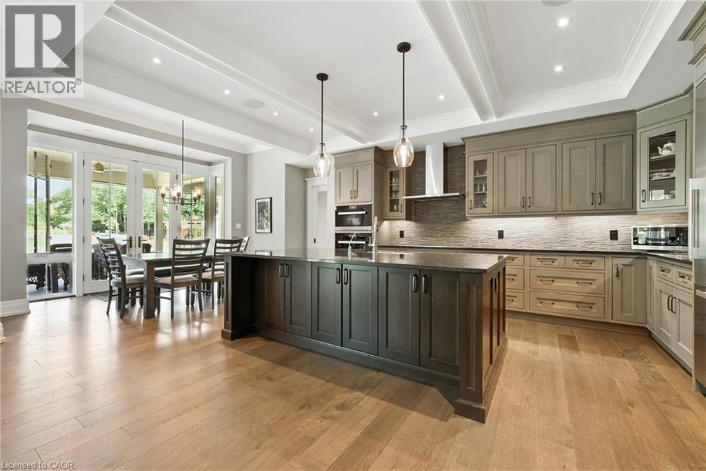 597 Old York Road, Burlington, ON - Indoor Photo Showing Kitchen With Upgraded Kitchen