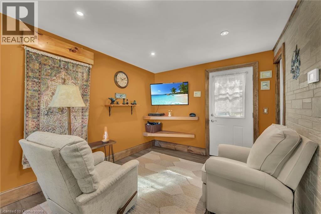 Living room - 35 Canal Bank Road, Port Colborne, ON - Indoor