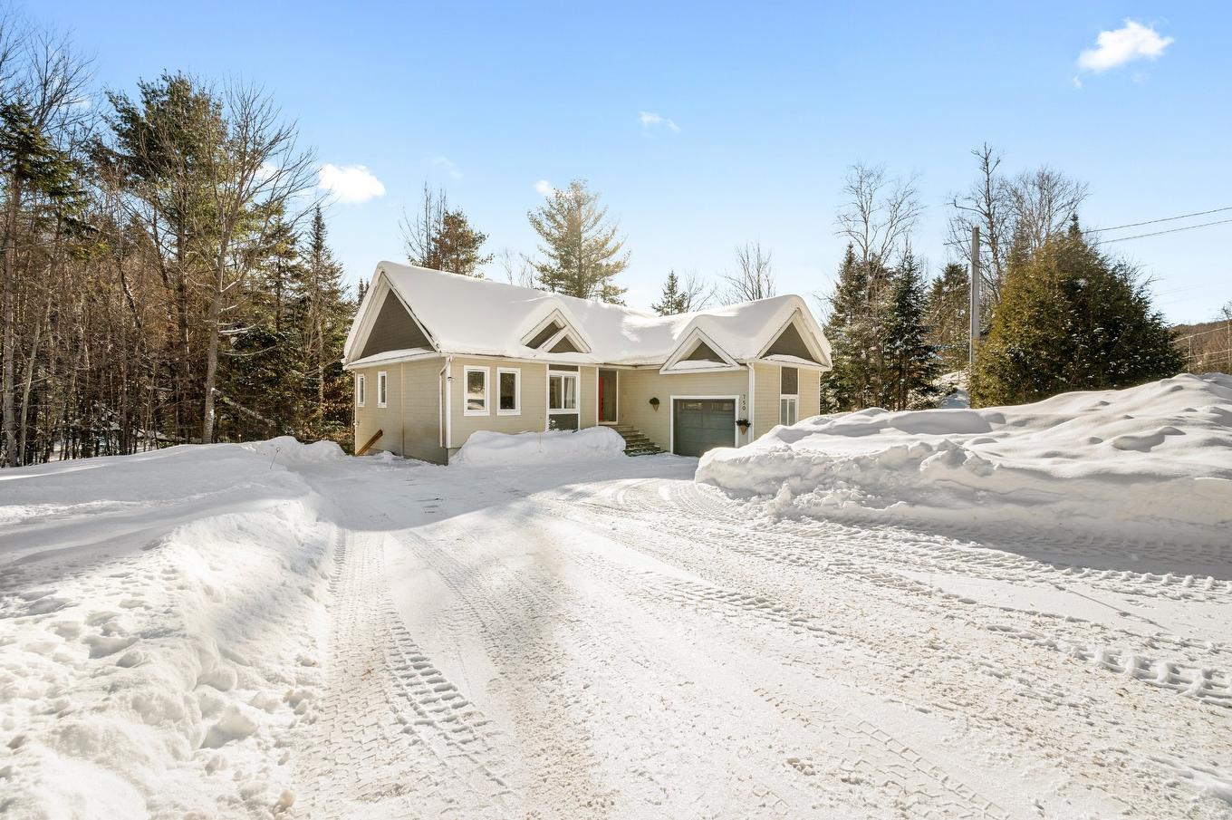 Frontage - 750 Rue De Plaisance, Sainte-Adèle, QC - Outdoor With Facade