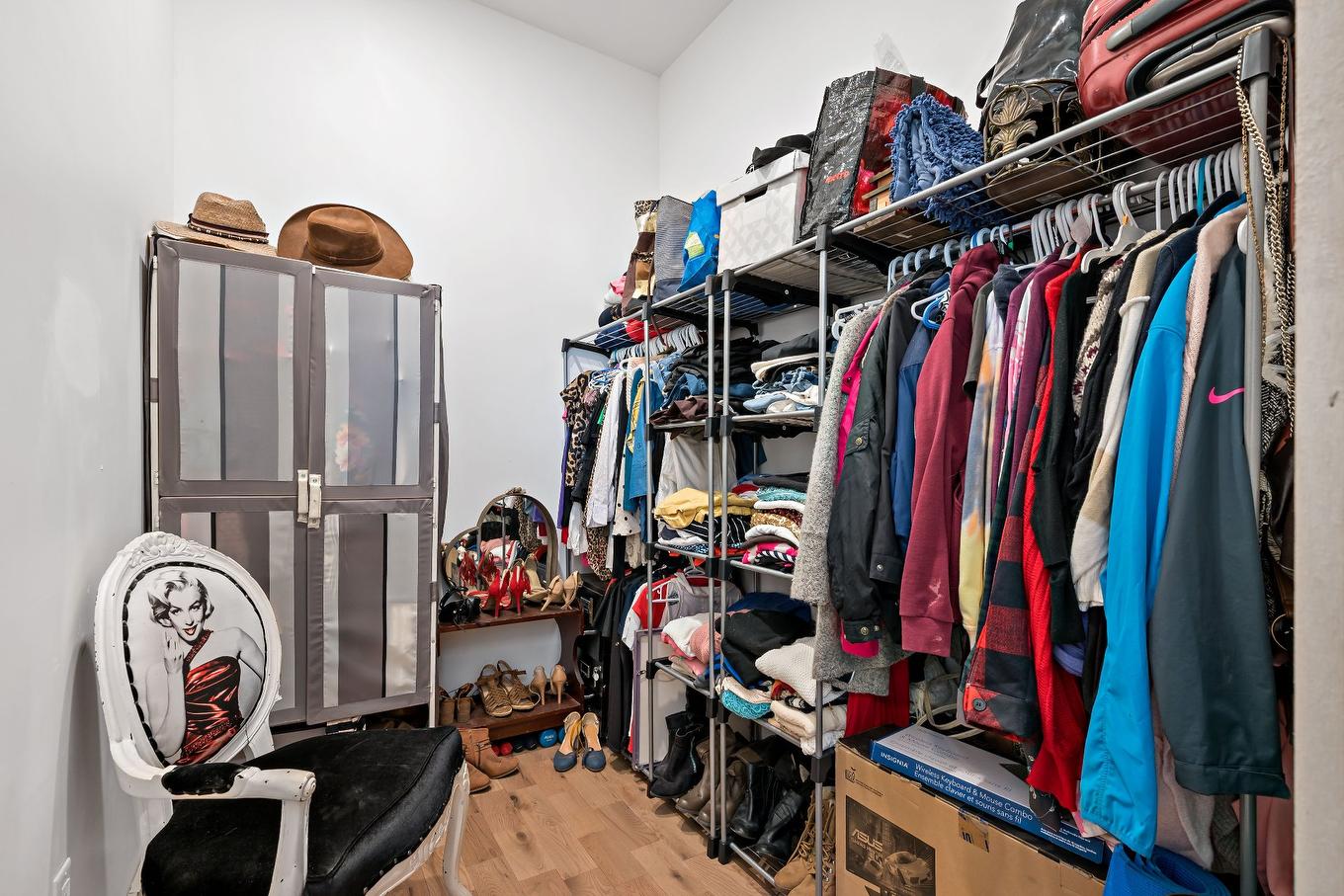 Walk-in closet - 146 Ch. George-Renteln, Labelle, QC - Indoor With Storage