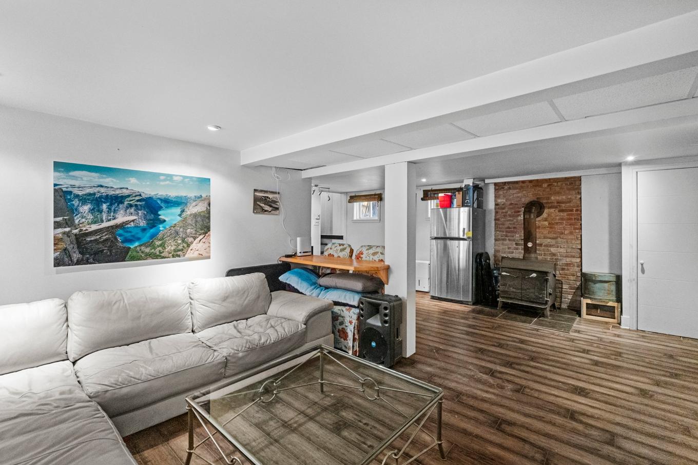 Family room - 107 Rue Féré, Saint-Eustache, QC - Indoor Photo Showing Living Room