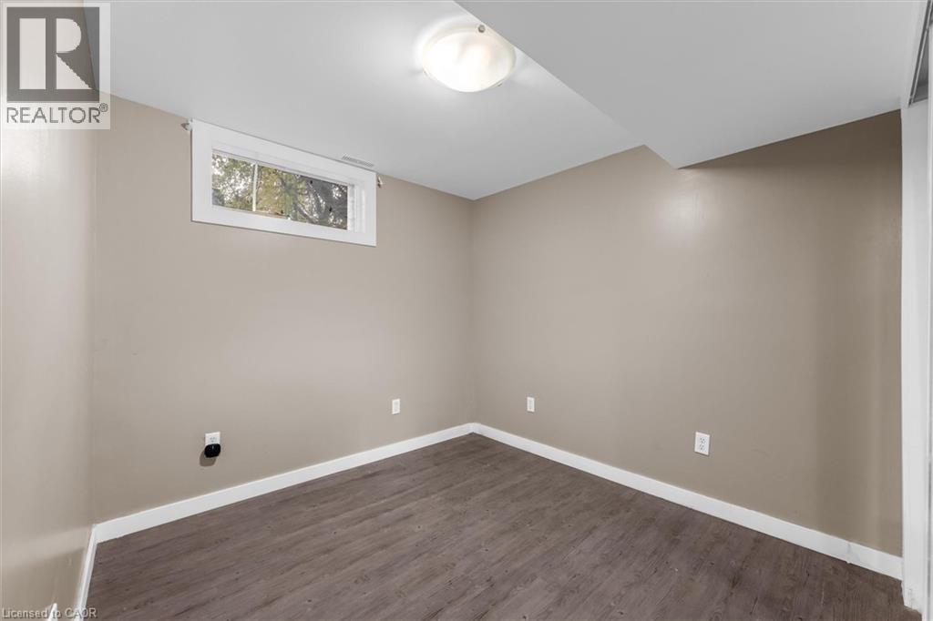 62 Bond Street, Kitchener, ON - Indoor Photo Showing Other Room