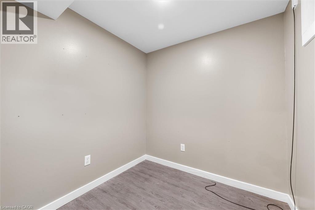 62 Bond Street, Kitchener, ON - Indoor Photo Showing Other Room