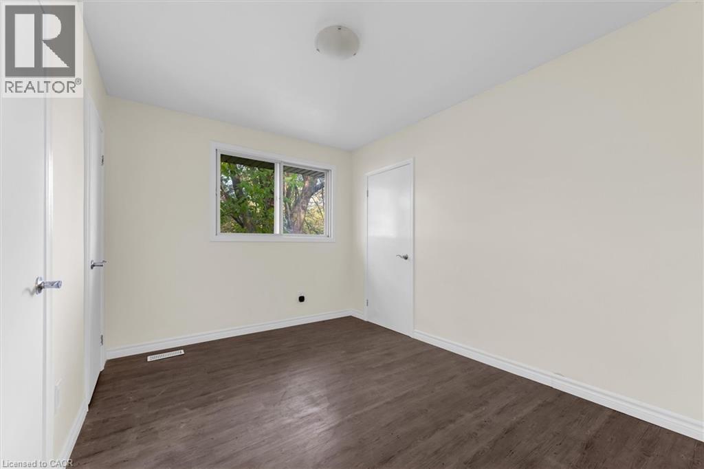 62 Bond Street, Kitchener, ON - Indoor Photo Showing Other Room