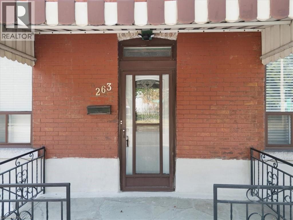 263 Mary Street, Hamilton, ON - With Exterior