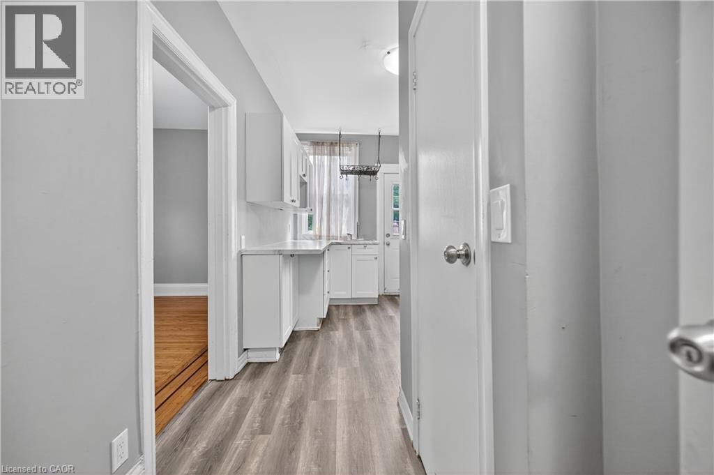 188 Stinson Street, Hamilton, ON - Indoor