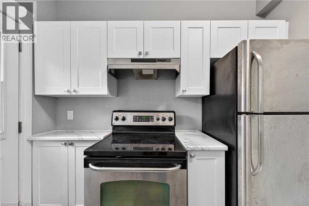 188 Stinson Street, Hamilton, ON - Indoor Photo Showing Kitchen