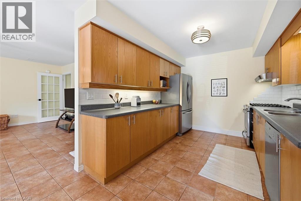 21 Arden Avenue, Hamilton, ON - Indoor Photo Showing Kitchen With Double Sink