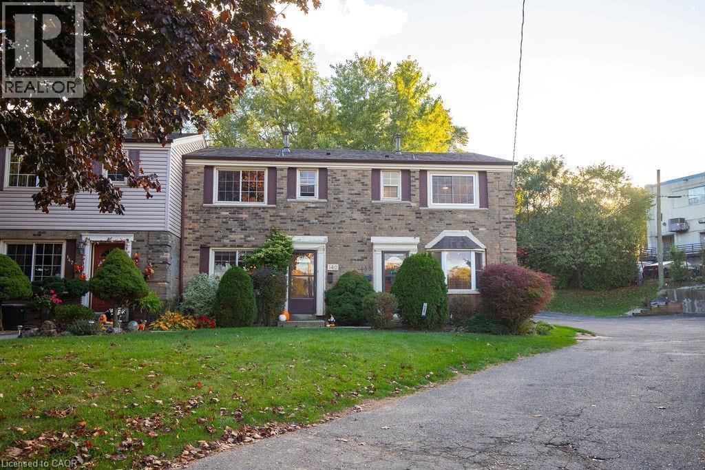 138 Victor Boulevard, Hamilton, ON - Outdoor With Facade
