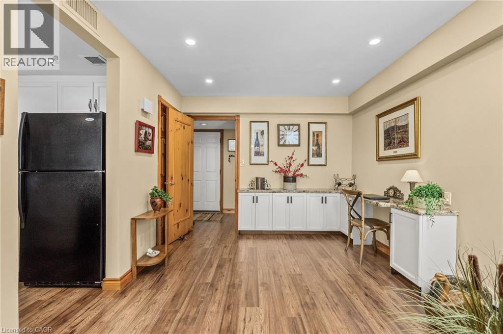 131 Grandview Hilltop Drive Unit# 1, Huntsville, ON - Indoor